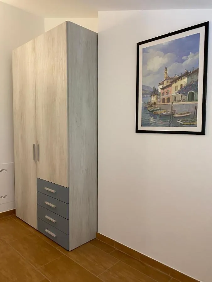 Apartment Le Terrazze Sul Lago Di Como Oliveto Lario Italy